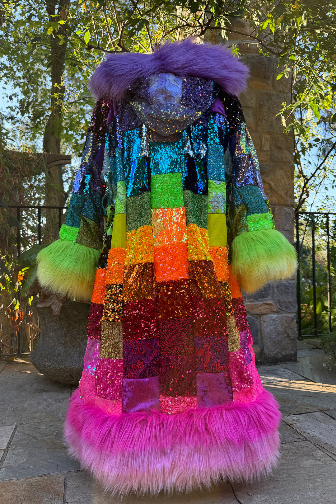 TECHNO-COLOUR ULTIMATE ROBE *TURNS INTO A BAG*