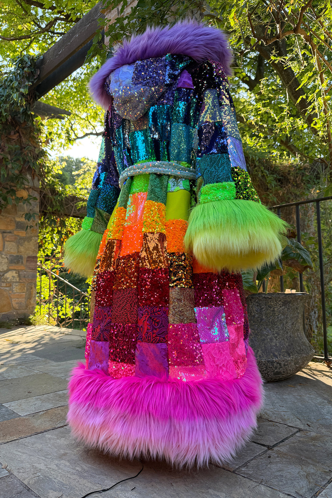 TECHNO-COLOUR ULTIMATE ROBE *TURNS INTO A BAG*