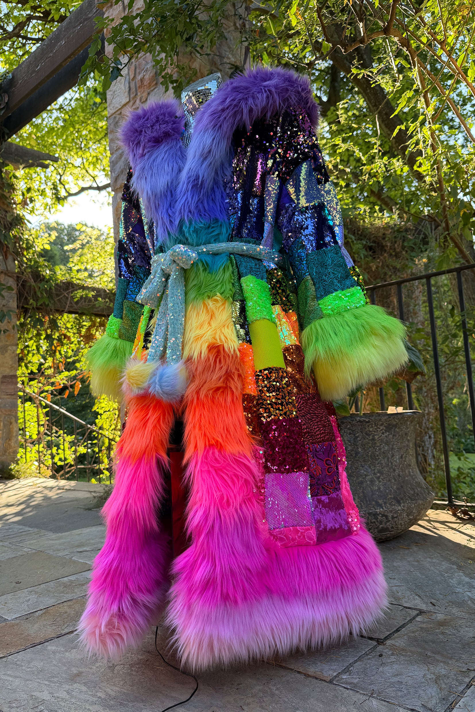 TECHNO-COLOUR ULTIMATE ROBE *TURNS INTO A BAG* – That New Label