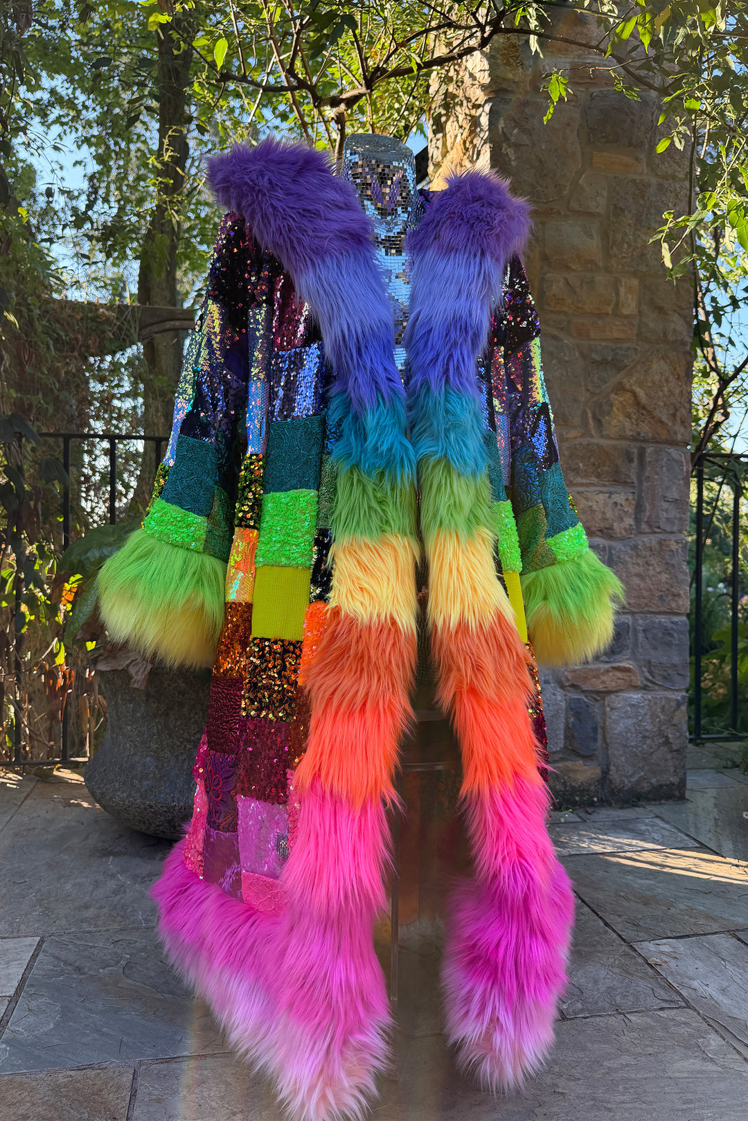 TECHNO-COLOUR ULTIMATE ROBE *TURNS INTO A BAG*